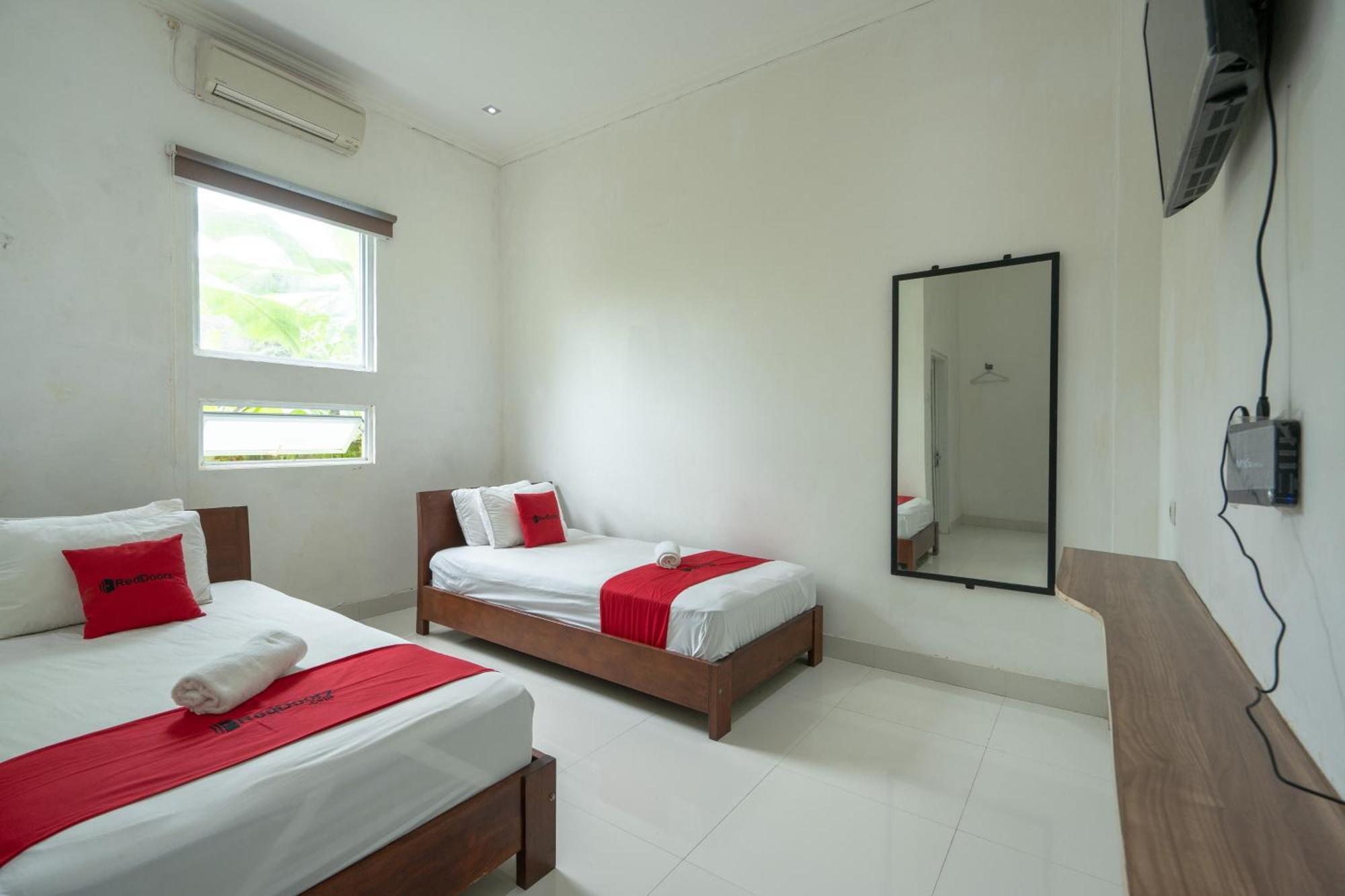 Reddoorz Near Ubud Village Sukawati Dış mekan fotoğraf