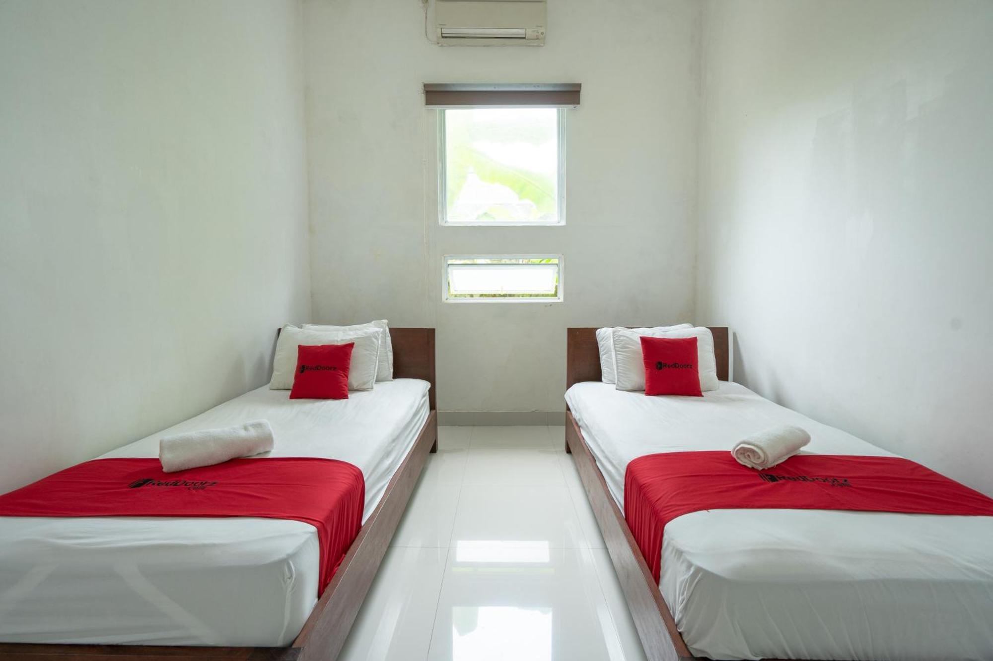 Reddoorz Near Ubud Village Sukawati Dış mekan fotoğraf