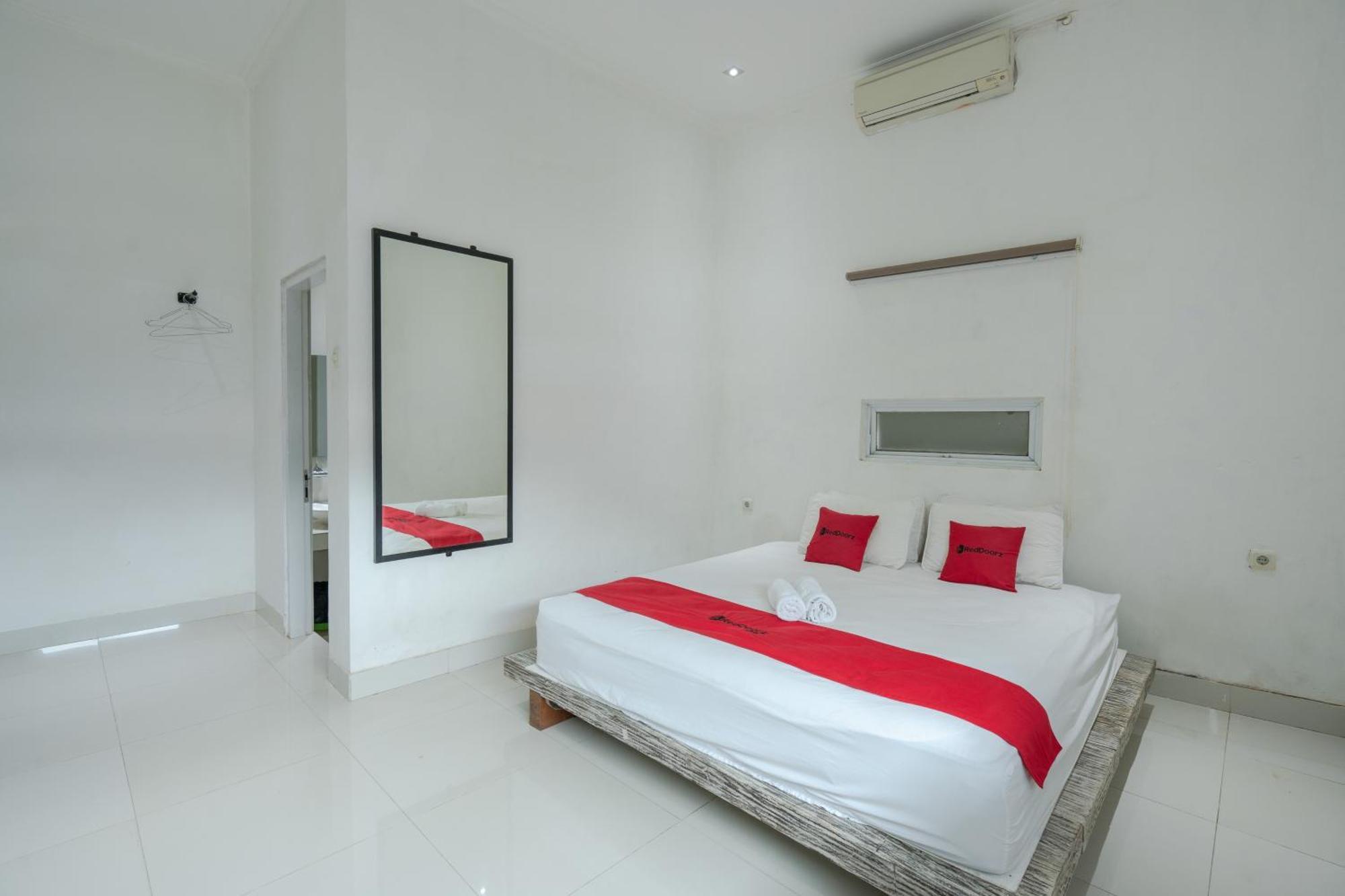 Reddoorz Near Ubud Village Sukawati Dış mekan fotoğraf